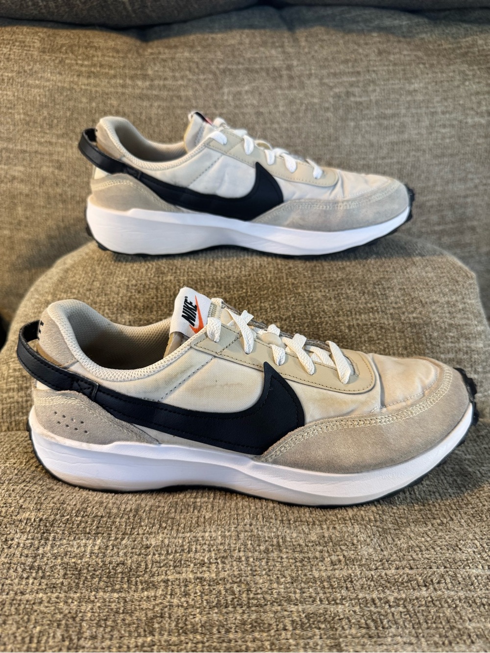 Nike Waffle Debut Women’s Sanddrift/Black/White Style Code: DH9523-102 Size 10